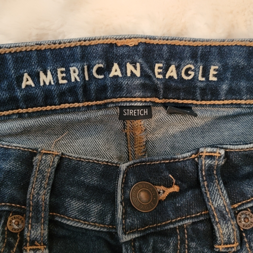 American Eagle Mom Jeans - Picture 3 of 6